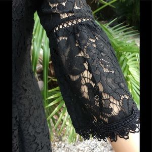ZEEGO BLACK LACE DRESS SIZE MEDIUM